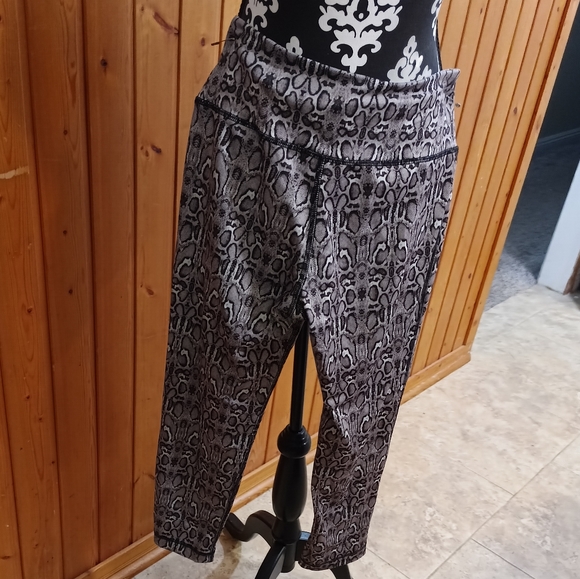 90 degree by Reflex Leggings - Picture 6 of 6